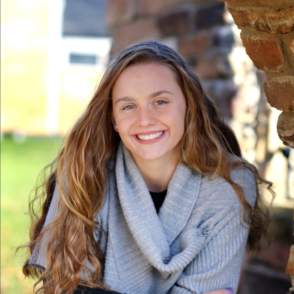 Meet your Posher, Kayla